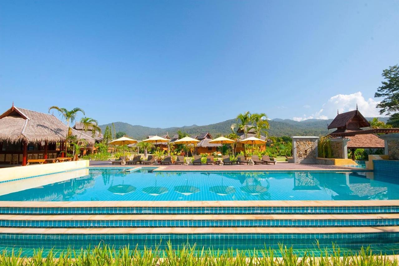 Pai Hotsprings Spa Resort Exteriör bild