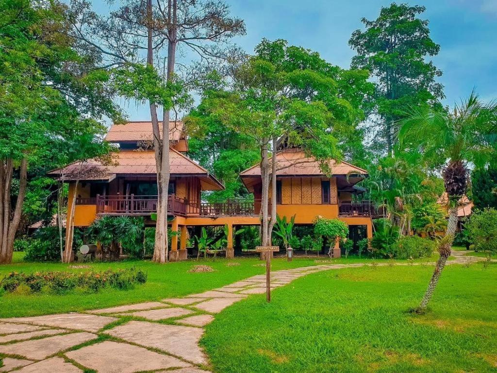 Pai Hotsprings Spa Resort Exteriör bild