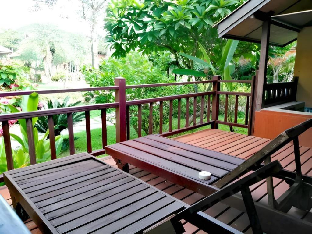 Pai Hotsprings Spa Resort Exteriör bild